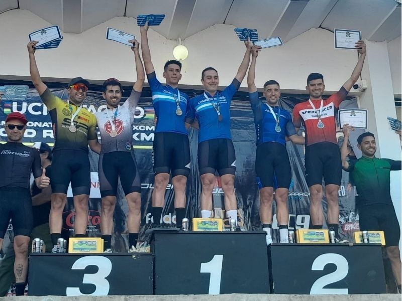 Orgullo para Villa Del Totoral: Ciclistas locales se destacan en competencias nacionales.