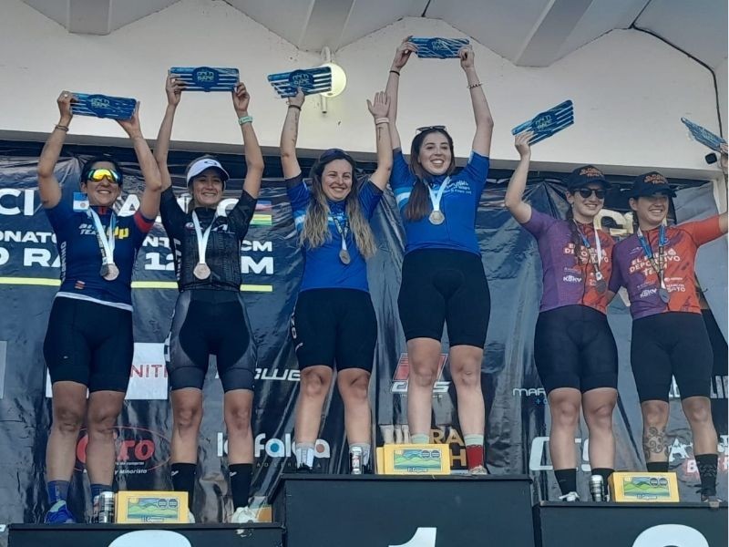 Orgullo para Villa Del Totoral: Ciclistas locales se destacan en competencias nacionales.